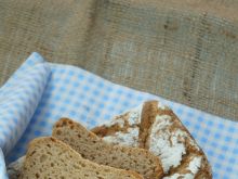 Najprostszy chleb żytni na zakwasie  