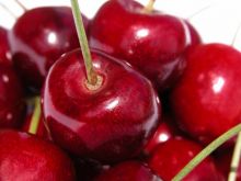 O czym należy pamiętać jedząc czereśnie?