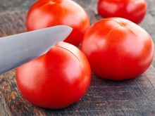 Łatwe obieranie pomidorów 