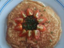Omlet z pomidorkami i szczypiorkiem