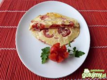 Omlet z szynką i pomidorami