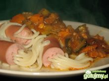 Ośmiorniczki spaghetti z sosem warzywnym