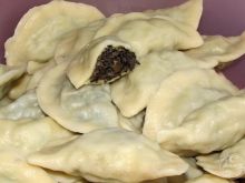 Pierogi z grzybami - Lejkowiec dęty
