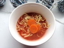 Zupa pomidorowa na warzywach