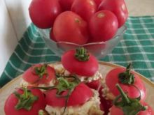 Pomidory faszerowane sałatką
