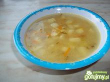 Popularna zupa ogórkowa 