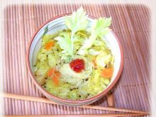 Porcja warzyw z ryżową nitką