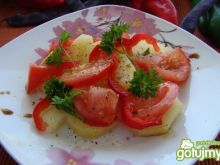 Przystawka z ziemniaków i pomidorów 