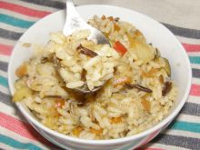 Pyszna sałatka warzywno- drobiowo-ryżowa