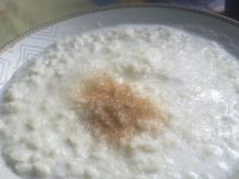 Ryż na mleku z dodatkiem cynamonu