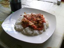 Ryż z kurczakiem w papryce i pomidorach
