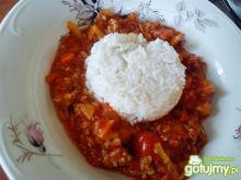 Ryż z sosem mięsno-warzywnym 