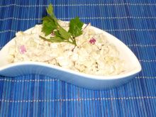Sałatka ryżowa z pieczarkami i tuńczykiem