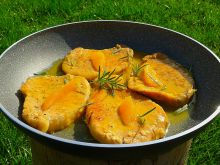 Schabowy w sosie pomarańczowo-rozmarynowym