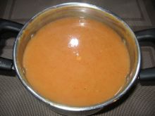 Sos pomidorowy do gołąbków lub pulpetów