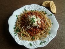 Spaghetti bolognese z oscypkiem