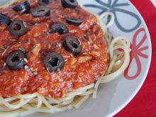 Spaghetti prawie puttanesca 