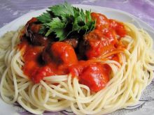 Spaghetti z klopsikami wołowymi 