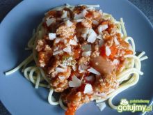Spaghetti z papryką i parmezanem
