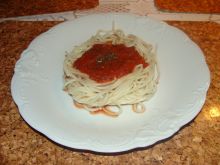 Spaghetti z sosem pomidorowym
