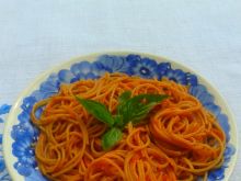 Spaghetti z sosem ze świeżych pomidorów