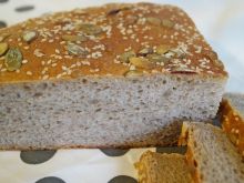 Szybki pszenno-żytni chleb na zakwasie