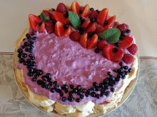 Tort bezowy jagodowo-truskawkowy (bez cukru) 