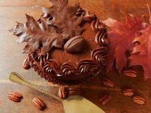 Tort czekoladowo-orzechowy 
