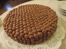 Tort czekoladowy z Malteserami