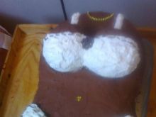 Tort urodzinowy w kształcie kobiety 