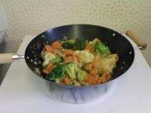 Warzywa z szynka i ryzem