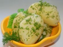Ziemniaki podwójnie koperkowe z masłem