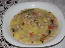 Zupa fasolowa z kiełbasą 