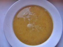 Zupa groszkowa by Noruas