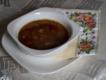 Zupa gulaszowa z nutą gorzkiej czekolady 