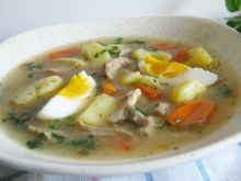 Zupa na mięsie z ziemniakami i jajkiem