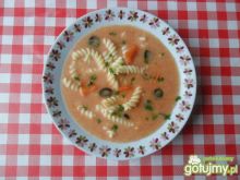 Zupa pomidorowa z oliwkami
