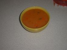 Zupa pomidorowa z ryżem.