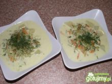 Zupa serowo ogórkowa z ziemniakami