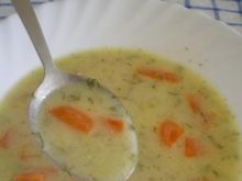 Zupa śmietankowa z marchewką i koperkiem