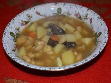 Zupa z fasolą i grzybami 