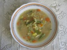 Zupa z kapusty pekińskiej i fasolki szparagowej 