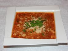 Zupa z pomidorami  i mięsem mielonym