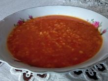 Zupa z soczewicy z pomidorami 