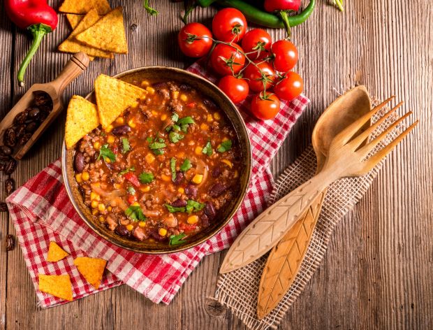 Chili con carne - z czym podawać?