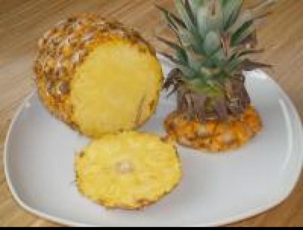 Ananasy z puszki