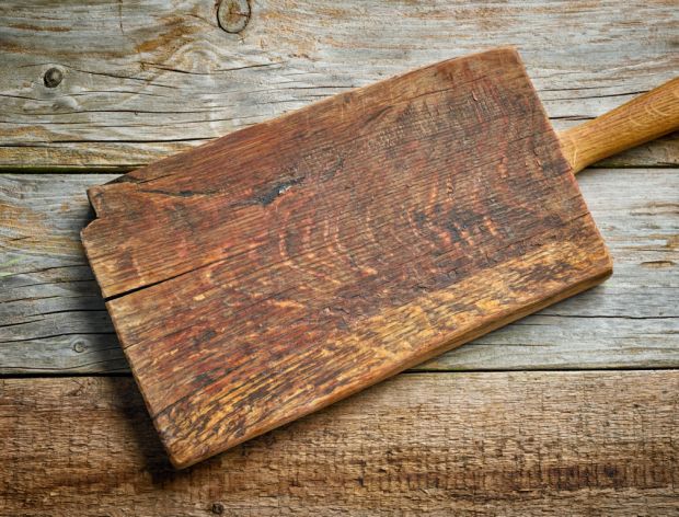 Jak czyścić i użytkować drewniane deski do krojenia?