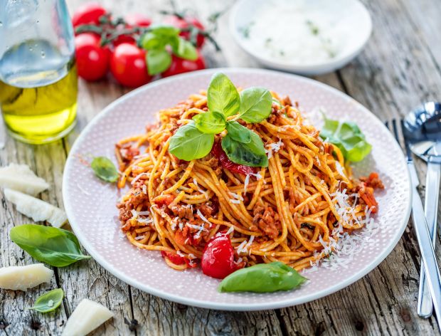 Jak zrobić spaghetti bolognese?