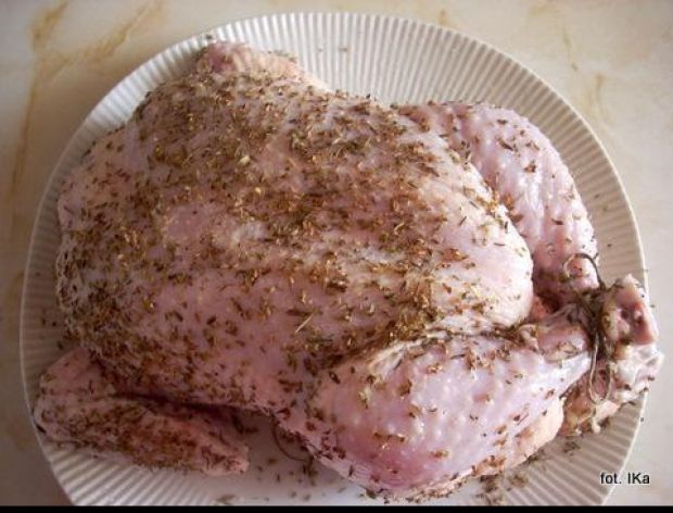 Kurczak - przygotowanie tuszki i pieczenie