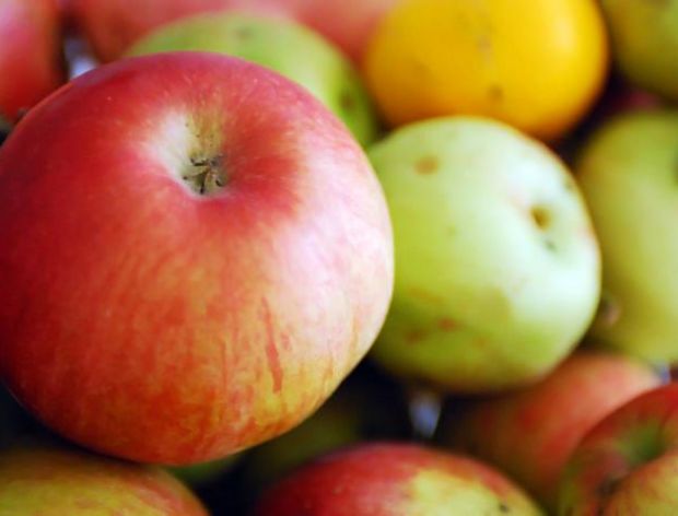 Zachowanie barwy suszonych jabłek
